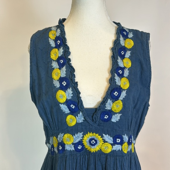 Banjanan | "Diana" Blue Embroidered Floral Tie Waist Sleeveless Dress | Large - Picture 3 of 15